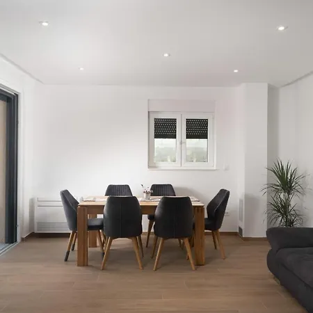 Aria Villa